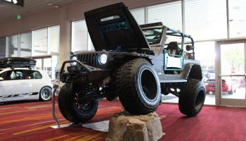 Jeep Hood Up custom wrangler tk