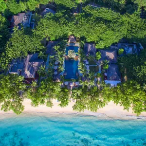 Labriz Silhouette Seychelles in Outer Islands:  Hilton Seychelles Labriz - Strand