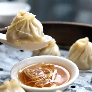 Shanghai Foodie Tour: China Dumplings
