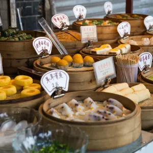 Shanghai Foodie Tour: China Street Market Desserts