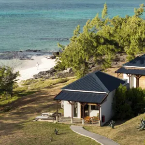 Constance Tekoma Rodrigues:  Constance Tekoma Rodrigues - Strandvilla