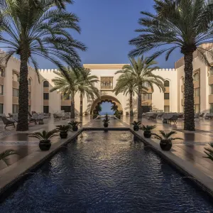 Shangri-La Al Husn Resort & Spa in Muscat:  Muscat Shangri-La Al Husn Innenhof 