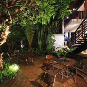 IUDIA on the River in Zentralthailand:  Ayutthaya iuDia A Boutique Hotel On The River Cafe