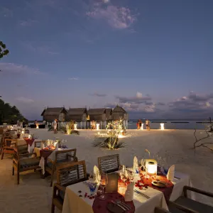 Constance Moofushi Maldives in Malediven:  Constance Moofushi Maldives - Restaurant 