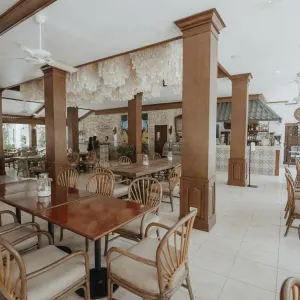 Costabella Tropical Beach Hotel in Cebu:  Costabella Tropical Beach Hotel