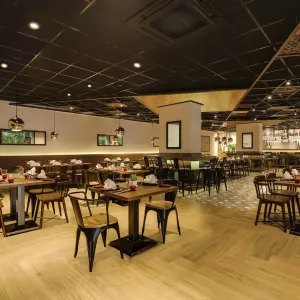 Lemon Tree Premier Aerocity in Delhi:  Delhi Lemon Tree Premier  Restaurant Republic of Noodles