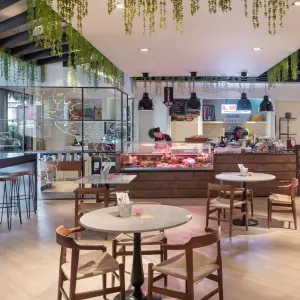 JA Ocean View Hotel in Dubai:  JA Ocean View Hotel - Il Motto