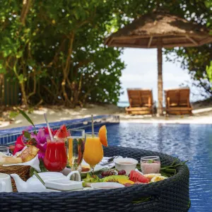 Reethi Faru Resort in Malediven:  Malediven Reethi Faru