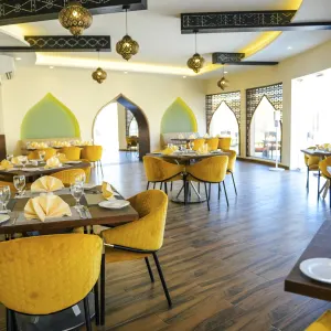 Arabian Nights Resort & Spa in Wüste:  Oman Arabian Nights Resort and Spa - Restaurant