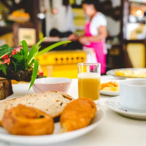 Tsilaosa Hotel & Spa in Cilaos:  Reunion Tsilaosa Hotel und Spa Frühstück