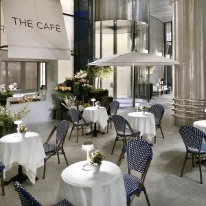 The Address Downtown in Dubai:  The Address Downtown - The Cafe