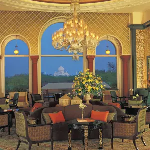 The Oberoi Amarvilas in Agra:  The Oberoi Amarvilas Tealounge
