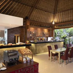 Tonys Villas and Resort in Süd-Bali:  Tonys Villas and Resorts - Frühstücksraum