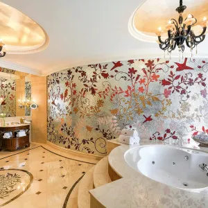 Marsa Malaz Kempinski, The Pearl in Doha:  Doha Marsa Malaz Kempinski - Royal Suite bathroom
