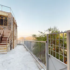 Hanging Terraces in Gebirge:  Oman Hanging Terraces