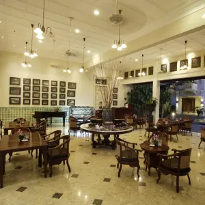 The Phoenix Hotel in Yogyakarta und Umgebung:  Yogyakarta The Phoenix Hotel Lobby