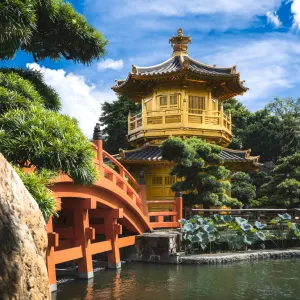 Kowloon Walking Tour, Halbtägig, EN in Hong Kong: Hong Kong Nan Lian Garten Goldener Pavillon 