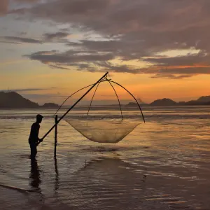 Magischer Brahmaputra ab Assam | Dibrugarh | Guwahati: Indien Assam Brahmaputra Fluss Sonnenuntergang