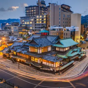 Magisches Shikoku - Mietwagenreise ab Osaka: Japan Shikoku Dogo Onsen