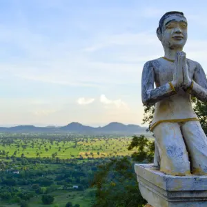 Battambang, die Reiskammer ab Siem Reap: Kambodscha Battambang Phnom Sampeau Pagode