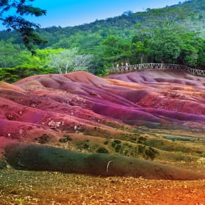 Vanilla Islands - La Réunion, Mauritius & Seychellen ab Süd | Südwesten: Mauritius Chamarel Siebenfarbige Erde