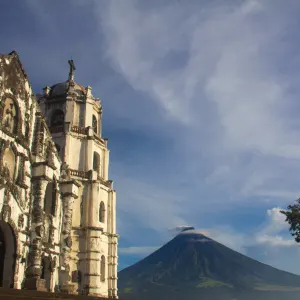 Auf Tuchfühlung mit Walhaien ab Manila: Philippinen Daraga Kirche und Mayon Vulkan