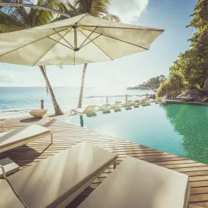 Carana Beach Hotel in Mahé:  Carana Beach Hotel