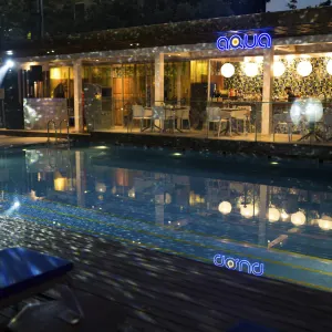 The Park in Delhi:  Indien The Park Delhi Pool