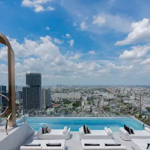 INNSiDE by Melia Bangkok Sukhumvit:  Innside by Melia Bangkok Rooftop Pool