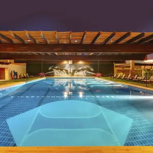 InterContinental Muscat:  InterContinental Muscat Lap Pool