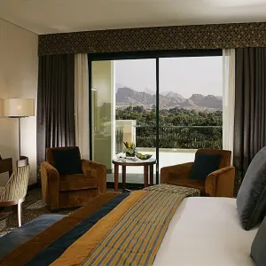 Al Ain Rotana Hotel:  Al Ain Rotana Hotel Wohnbeispiel