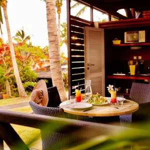 Iloha Seaview Hotel in Küstenregion:  Iloha Seaview Hotel Bungalow Kitchenette