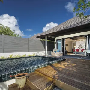 Atmosphere Kanifushi Maldives in Malediven:  Malediven Atmosphere Kanifushi - Kanifushi Strandvilla mit Pool