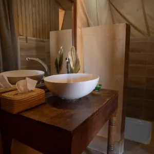 Torza Luxury Camp Erg Chegaga in Sahara Wüste | Drâa-Tal:  Marokko Sahara Erg Chegaga Luxury Camp - Badezimmer