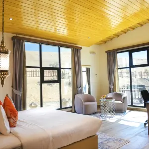 Arabian Nights Resort & Spa in Wüste:  Oman Arabian Nights Resort and Spa - Suite Zimmer