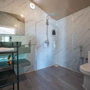 Safari Desert Camp in Wüste:  Oman Safari Desert Camp Badezimmer