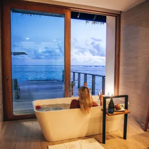 Radisson Blu Resort Maldives in Malediven:  Radisson Blu Resort Maldives