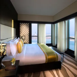 Sofitel Abu Dhabi Corniche:  Sofitel Abu Dhabi Corniche - Prestige Suite