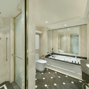The Ritz-Carlton, Bahrain in Manama:  The Ritz Carlton Bahrain - Wohnbeispiel