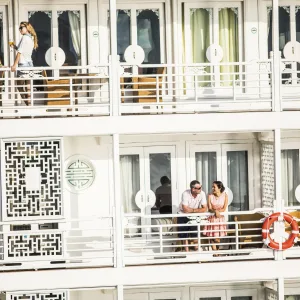 Lan Ha und Halong Bucht mit Au Co Cruise (3T/2N) ab Hanoi: Vietnam Au Co Cruise - Balkon