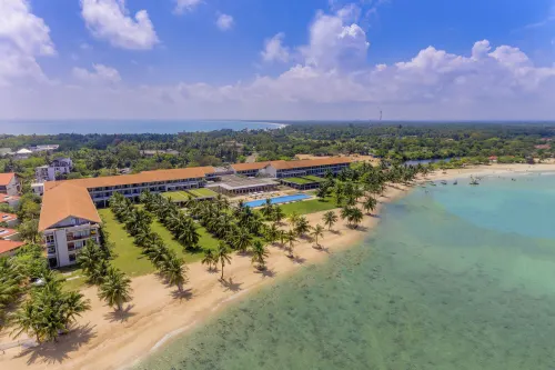 Amaya Beach Passikudah