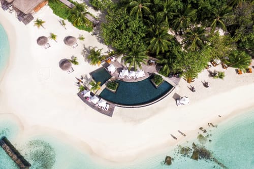 Constance Moofushi Maldives