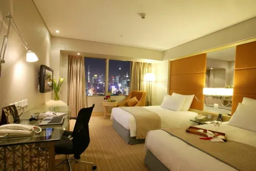 Jinjiang Tower Hotel