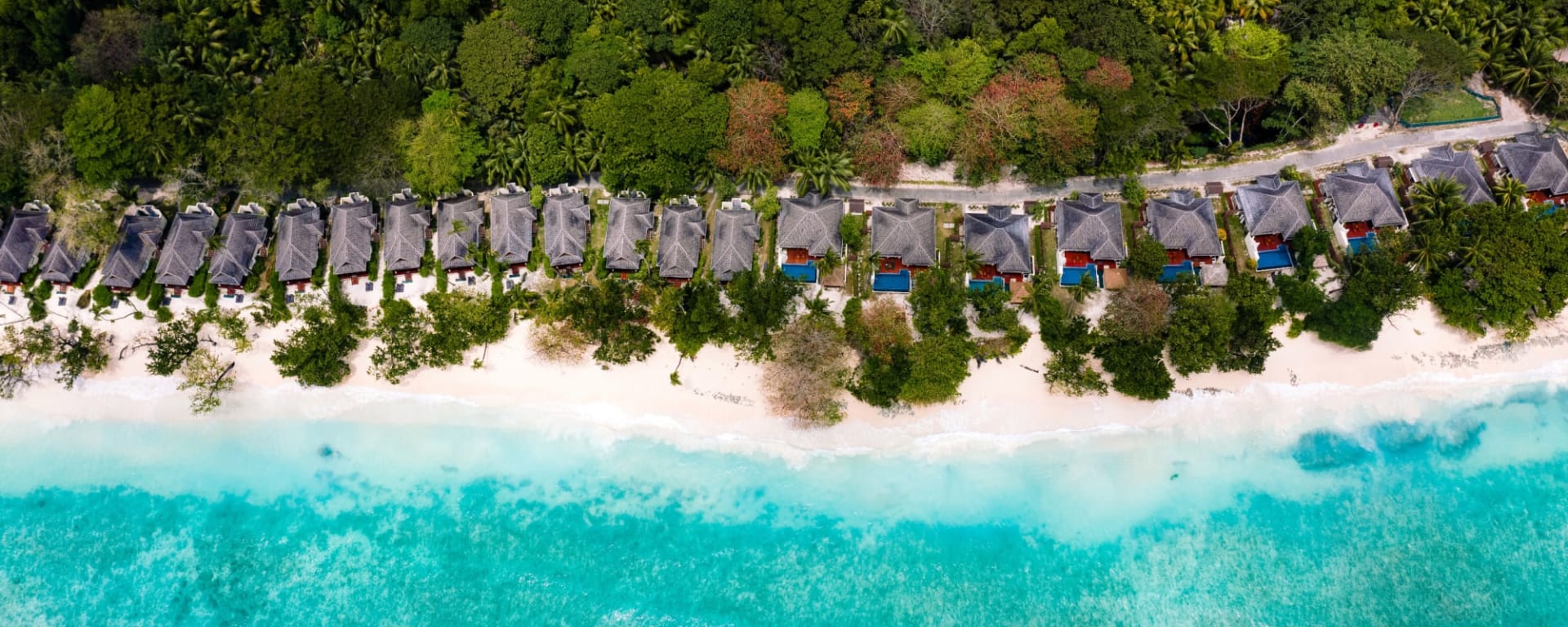Labriz Silhouette Seychelles in Outer Islands:  Hilton Seychelles Labriz - Strand