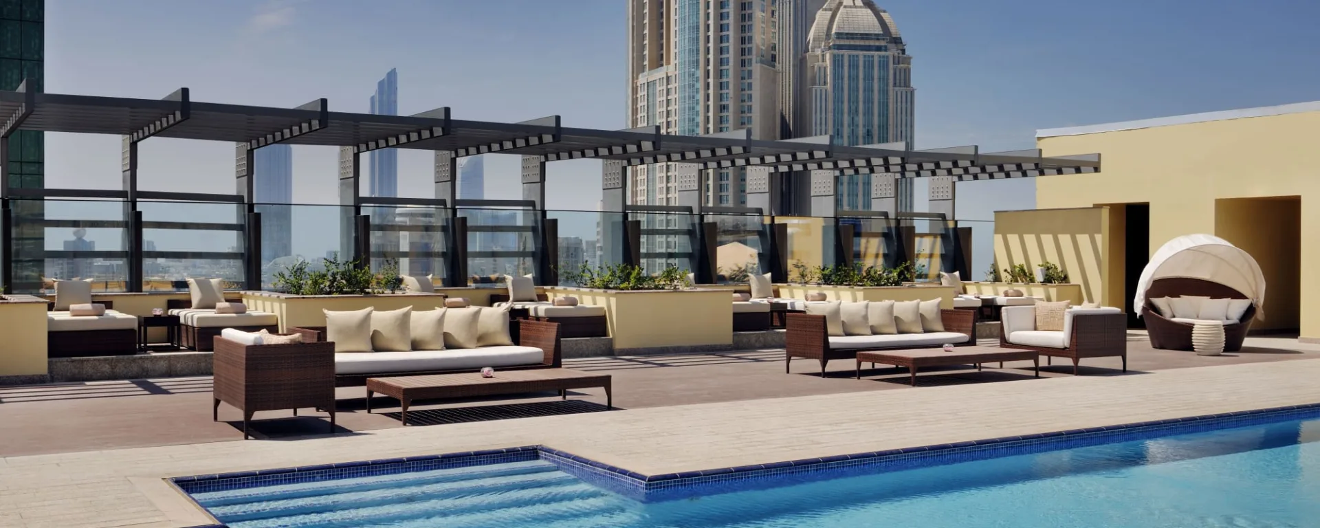 Southern Sun Abu Dhabi: VAE Southern Sun Abu Dhabi Pool