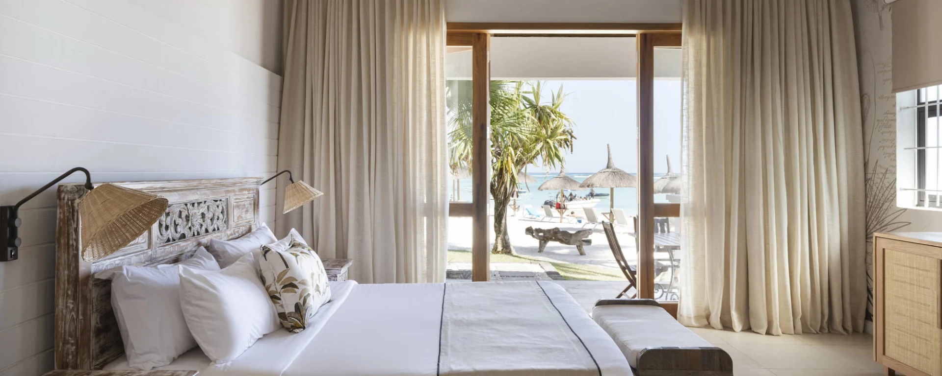 Constance Sakoa Boutik Mauritius in Nord | Nordwesten:  Mauritius Constance Sakoa Boutik - Deluxe Beachfront Suite