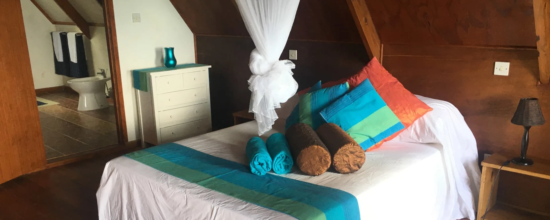Mango Lodge in Praslin:  Mango Lodge - Wohnbeispiel