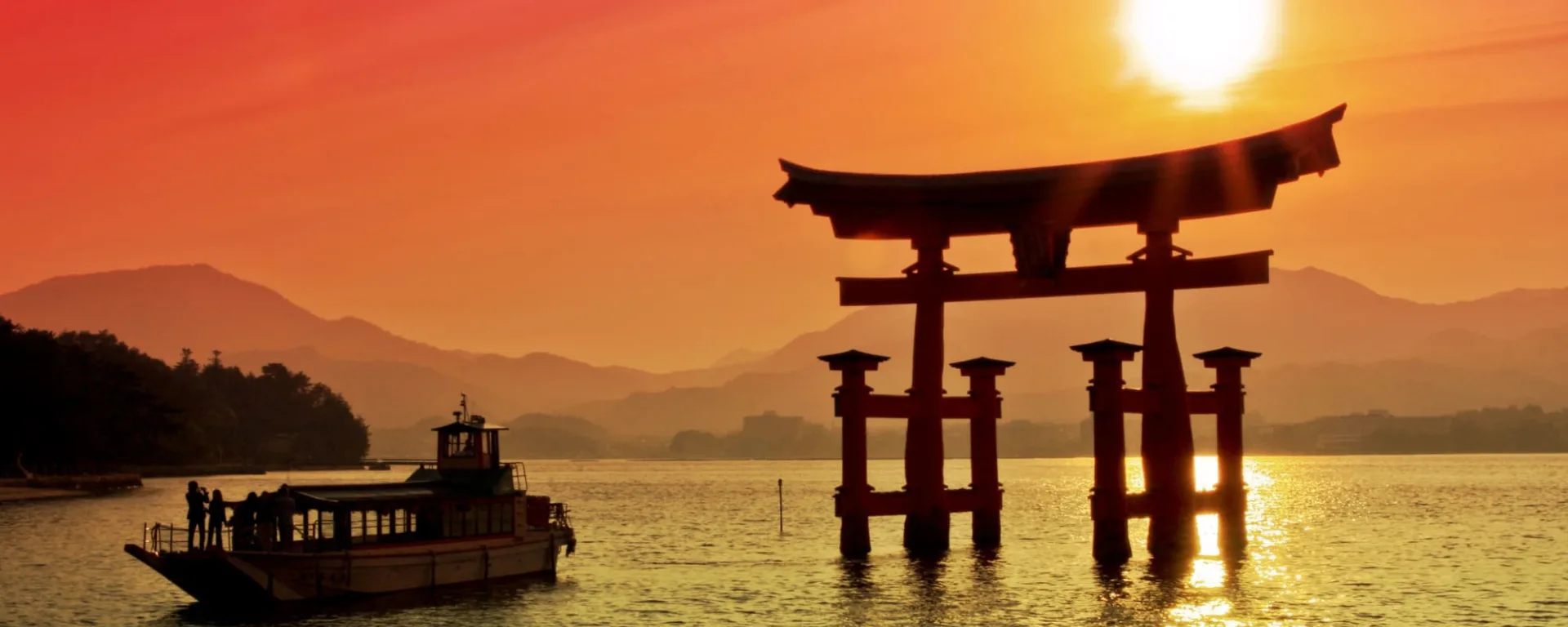 ZEN - Japan entspannt erleben ab Kyoto: Japan Insel Miyajima Torii Gate