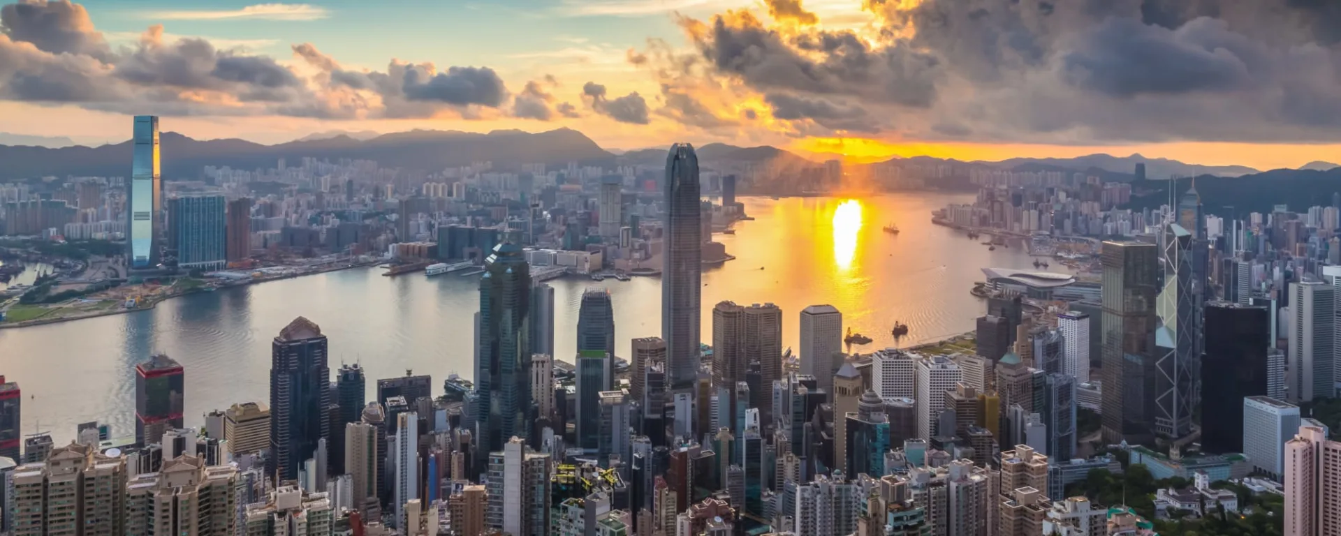Hong Kong Central Walking Tour, Halbtägig, EN: 1hk-hongkong-sunrise-as-2018-Earnest Tse