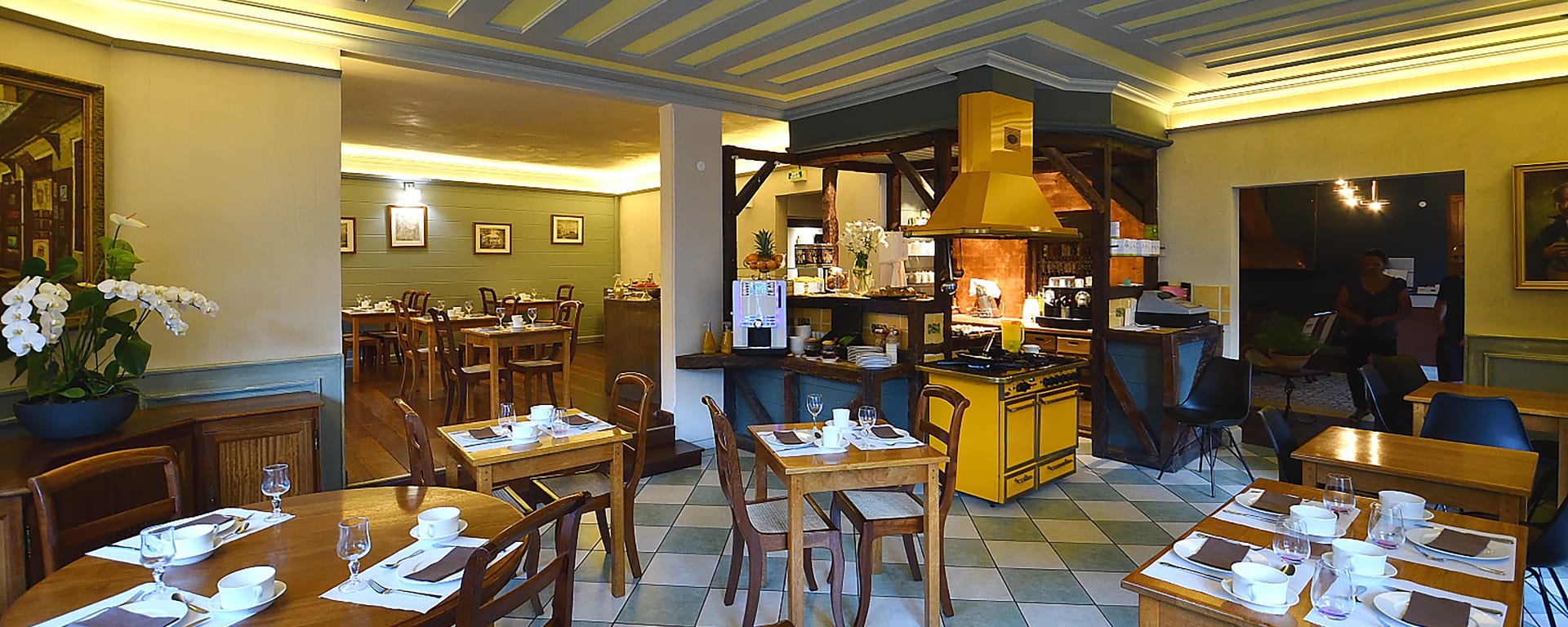 Tsilaosa Hotel & Spa in Cilaos:  Reunion Tsilaosa Hotel und Spa Restaurant